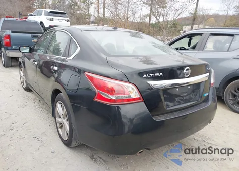2013 Nissan Altima 2.5 Sv z USA, uszkodzony, nr VIN 1N4AL3AP4DC146369